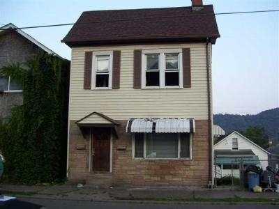 522 N Zane Hwy in Martins Ferry, OH - Foto de edificio