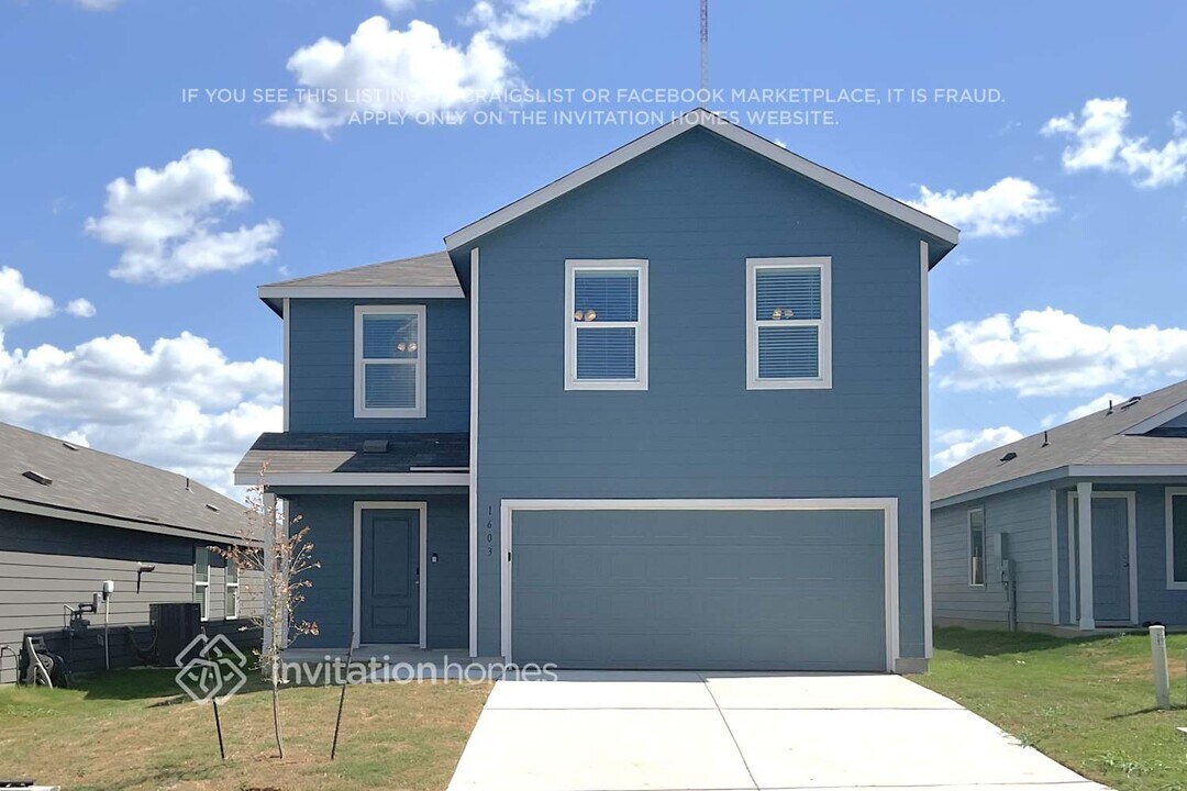 1603 Hummock Steep in New Braunfels, TX - Building Photo