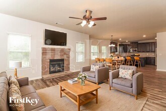 931 Sublime Trail in Canton, GA - Foto de edificio - Building Photo