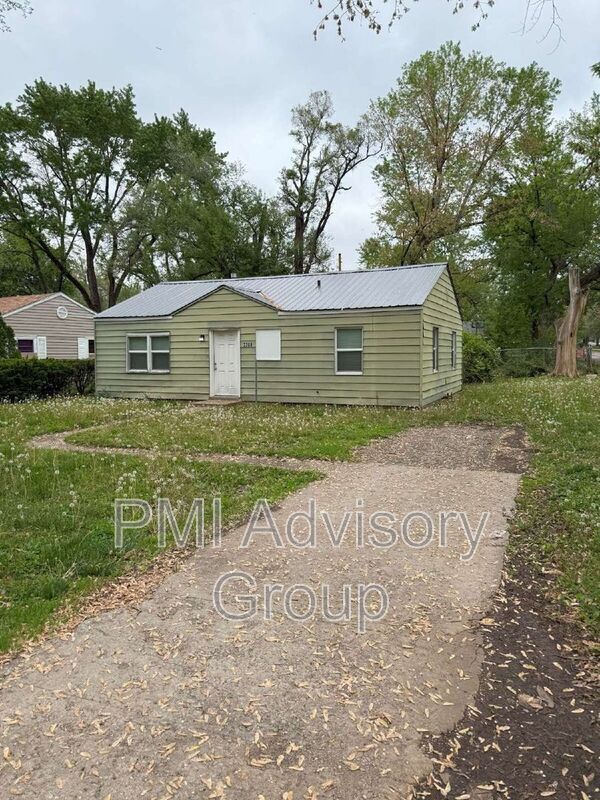 property at 3368 SE Girard St