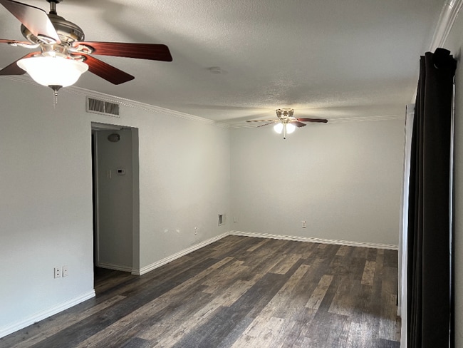 4340 Cedar Springs Rd in Dallas, TX - Building Photo - Building Photo