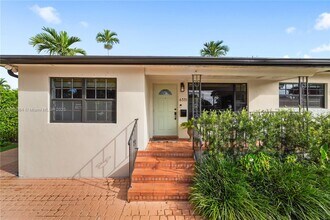 6331 SW 18th St in Miami, FL - Building Photo - Building Photo