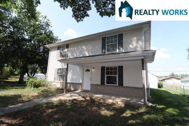 property at 2105 N 32nd St