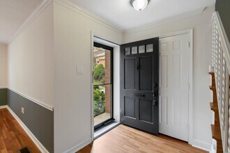 2009 Highboro Way in Falls Church, VA - Building Photo - Building Photo