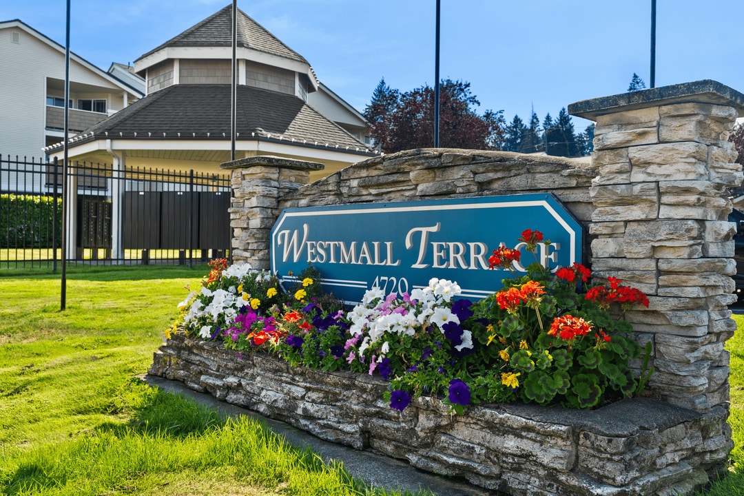 Westmall Terrace Apartments in Tacoma, WA - Foto de edificio