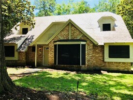 602 Mobile Ct in Conroe, TX - Building Photo
