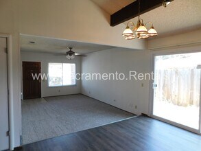 6070 Margo Dr in Orangevale, CA - Building Photo - Building Photo