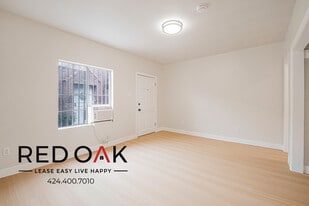 638 E 82nd St in Los Angeles, CA - Building Photo