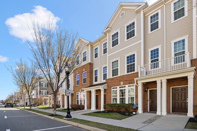 88 Wesmont Drive in Wood Ridge, NJ - Building Photo - Building Photo