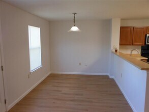 7424 Elk Pass Dr in Austin, TX - Building Photo - Building Photo