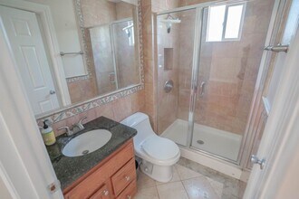 4215 Camero Ave in Los Angeles, CA - Building Photo - Building Photo