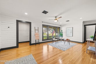 107 Acadian Dr in Lafayette, LA - Building Photo - Building Photo