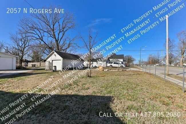2057 N Rogers Ave in Springfield, MO - Building Photo - Building Photo