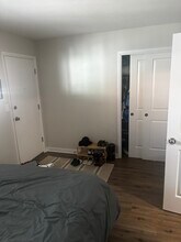 1348 Brown St in Des Plaines, IL - Building Photo - Building Photo