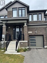 113 Freedom Cres in Hamilton, ON - Building Photo - Building Photo