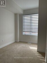 3315 Sixth Line in Oakville, ON - Building Photo - Building Photo