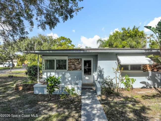 1706 Cambridge Dr in Cocoa, FL - Building Photo - Building Photo