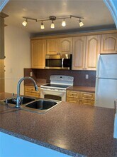 8883 Fontainebleau Blvd in Miami, FL - Building Photo - Building Photo