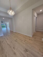 7708 Paradiso Dr in Apollo Beach, FL - Building Photo - Building Photo