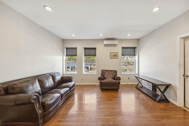 property at 599 N Maple Ave