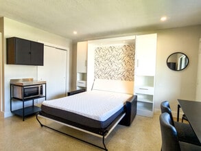 47 NE 16th Pl in Fort Lauderdale, FL - Building Photo - Building Photo