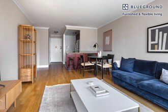 788 Columbus Ave in New York, NY - Foto de edificio - Building Photo