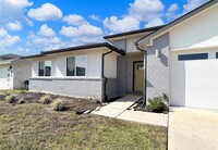 1618 Barrows Ln in Richmond, TX - Foto de edificio - Building Photo