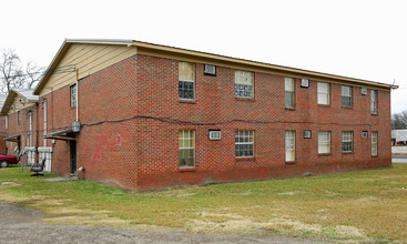 Sunrise Square Apartments in Gadsden, AL - Building Photo - Building Photo