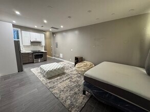 1645 Hyde St, Unit 7 in San Francisco, CA - Building Photo - Building Photo