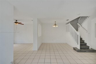 906 SW 149th Ct in Miami, FL - Building Photo - Building Photo