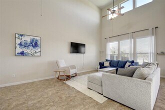 10116 Wading Pool Path in Austin, TX - Building Photo - Building Photo
