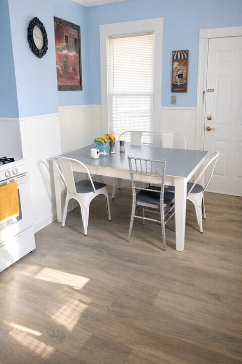 832 Washington St in Boston, MA - Building Photo