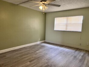 8810 W McNab Rd in Tamarac, FL - Building Photo - Building Photo