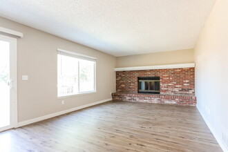 14171 E Chenango Pl in Aurora, CO - Building Photo - Building Photo