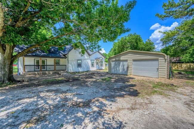 property at 114 N Main
