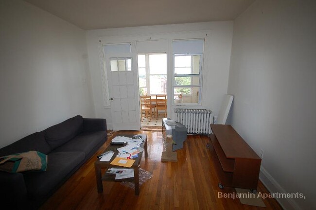 1630 Commonwealth Ave, Unit 22 in Boston, MA - Building Photo - Building Photo