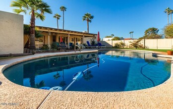 6316 E Doubletree Ranch Rd in Paradise Valley, AZ - Building Photo - Building Photo