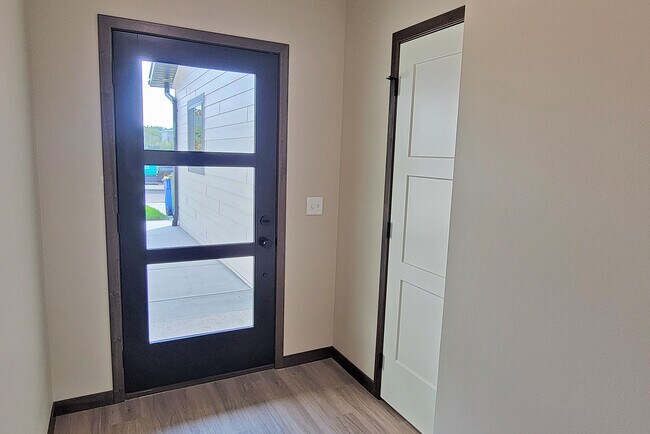 2208 Lucerne Ave in Brookings, SD - Building Photo - Building Photo