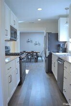 124 N Bryan Ave in Bloomington, IN - Building Photo - Building Photo