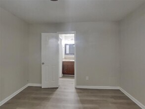 4803 Tealgate Dr in Spring, TX - Building Photo - Building Photo