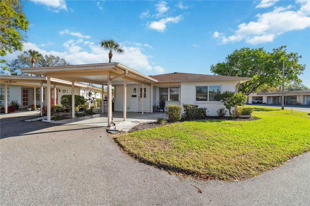 5020 Live Oak Cir in Bradenton, FL - Foto de edificio