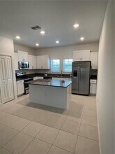 840 Tennyson Mill Cir in Tampa, FL - Building Photo - Building Photo