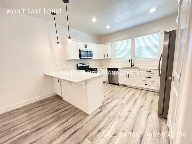 property at 13941 Little Rdg Ln