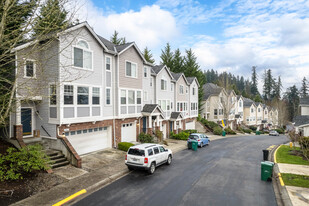 Hawthorne Condo in Woodinville, WA - Building Photo