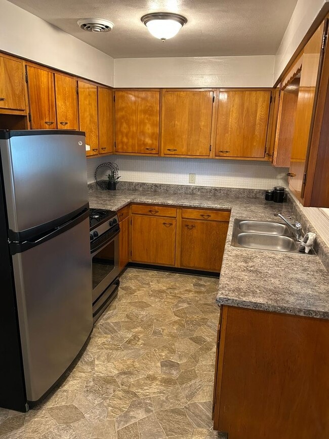 203 N 7th St-Unit -B in Mascoutah, IL - Building Photo - Building Photo