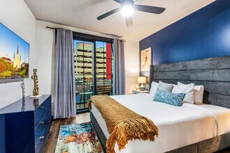 611 Commerce St in New Orleans, LA - Building Photo - Building Photo
