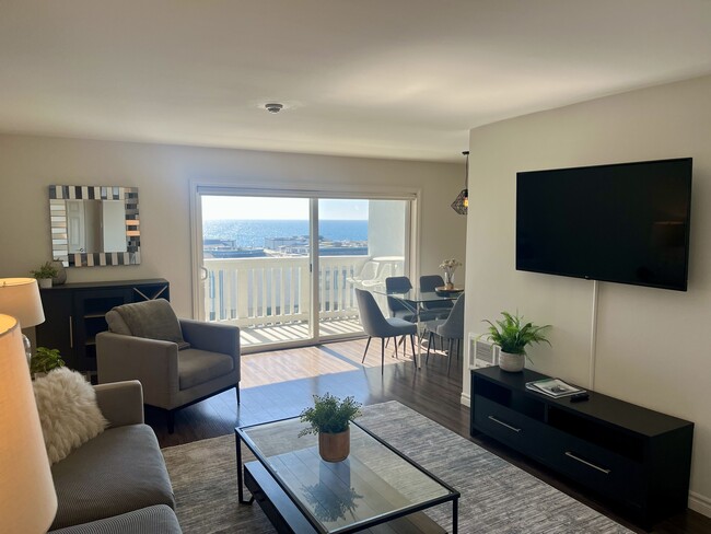630 The Village, Unit 116 in Redondo Beach, CA - Building Photo - Building Photo