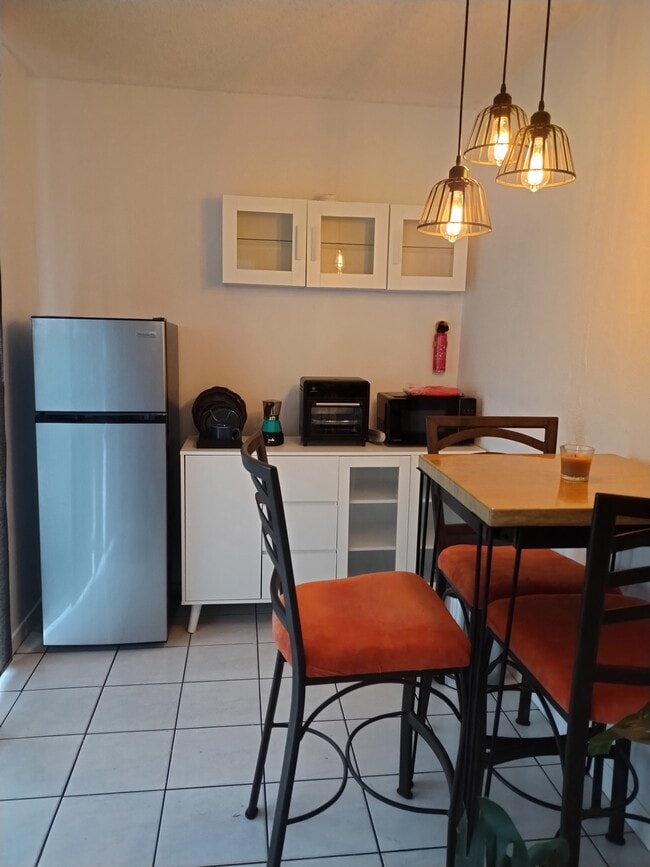 6999 W 25th Ave, Unit Studio/efficiency, Unit Studio/efficiency