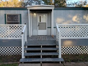 5135 Avenue L in Santa Fe, TX - Building Photo - Building Photo