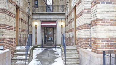 8678 Bay Pky in Brooklyn, NY - Foto de edificio - Building Photo